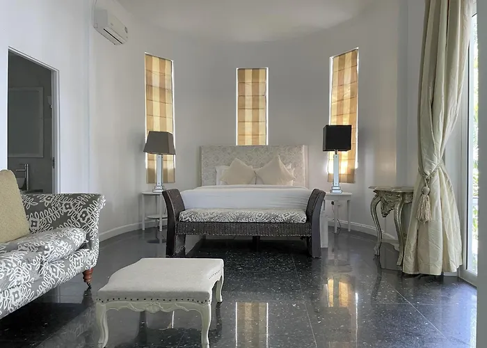 Hotel Chateau Elysium